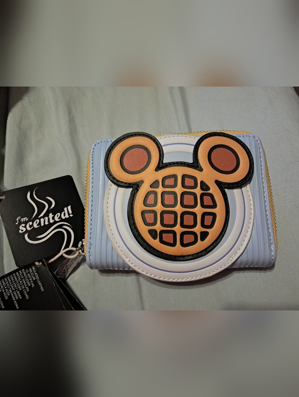 NWT Loungefly Disney Mickey Mouse Waffle Scented Small Zip Wallet - BL Exclusive - Picture 1 of 3